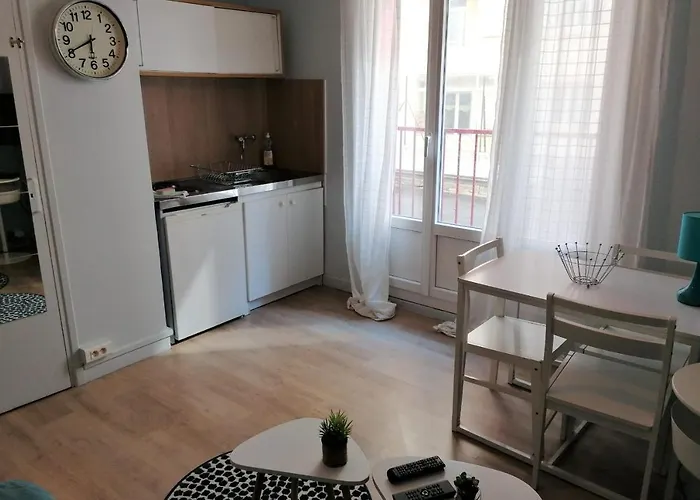 #j7 The Maginot Caserne De Bonne דירה *