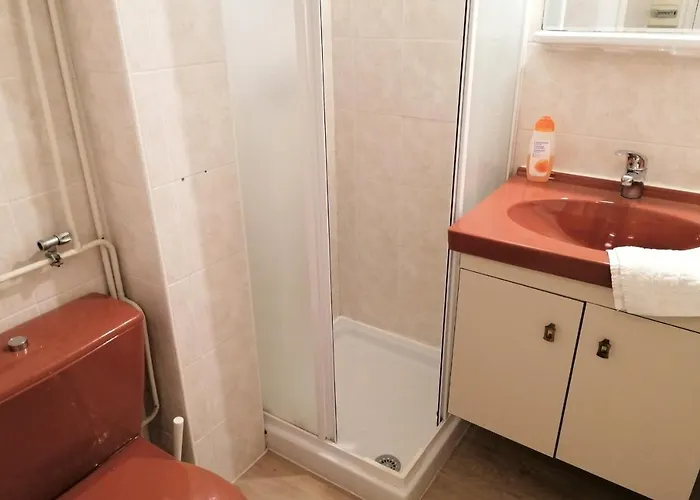 #j7 The Maginot Caserne De Bonne *